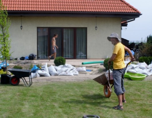 Praca wre, ważne żeby nie padało